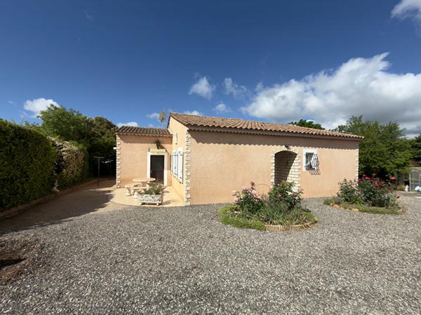 A VENDRE 83470 SAINT MAXIMIN LA SAINTE BAUME MAISON PLAIN PIED  TYPE 4 DE 120M² SUR  2040 M² DE JARDIN DEUX GARAGES PISCINE