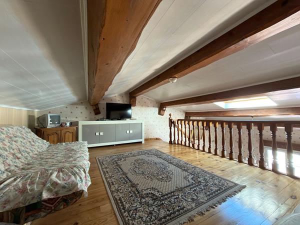 A VENDRE 83470 SAINT MAXIMIN LA SAINTE BAUME MAISON PLAIN PIED  TYPE 4 DE 120M² SUR  2040 M² DE JARDIN DEUX GARAGES PISCINE