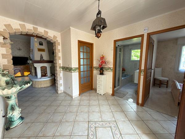 A VENDRE 83470 SAINT MAXIMIN LA SAINTE BAUME MAISON PLAIN PIED  TYPE 4 DE 120M² SUR  2040 M² DE JARDIN DEUX GARAGES PISCINE