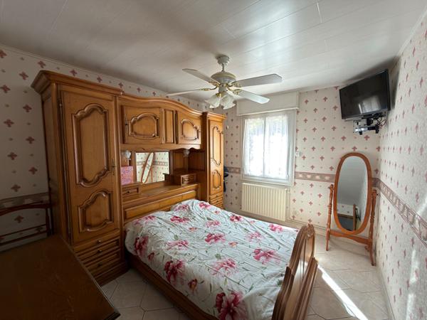 A VENDRE 83470 SAINT MAXIMIN LA SAINTE BAUME MAISON PLAIN PIED  TYPE 4 DE 120M² SUR  2040 M² DE JARDIN DEUX GARAGES PISCINE