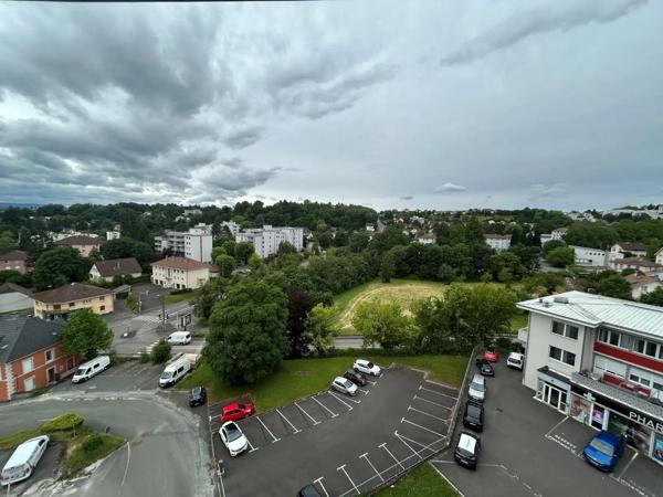 Appartement à louer 1 pièce 21.81m² Montbéliard (25200)