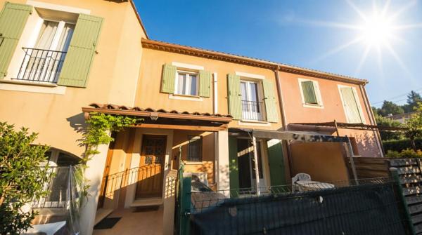 MAISON PLEINE DE CHARME  A L'ISLE SUR SORGUE