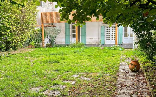 Maison à vendre    8 pièces • 231 m2 La Roche-sur-Yon