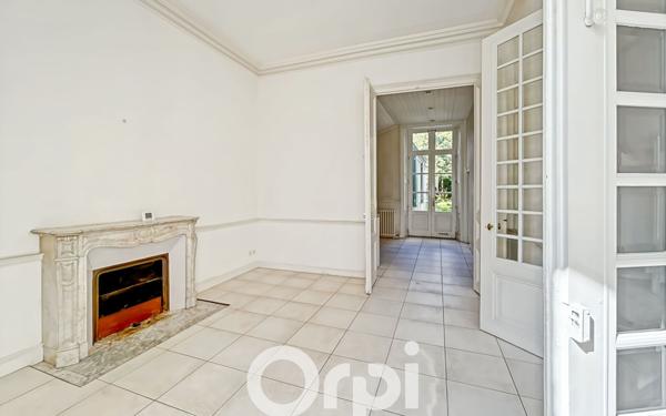 Maison à vendre    8 pièces • 231 m2 La Roche-sur-Yon