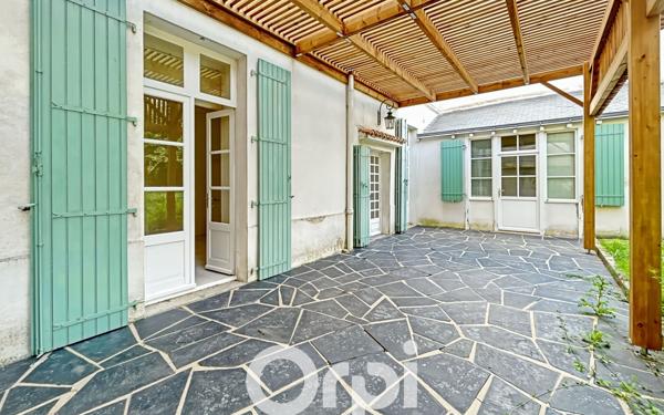 Maison à vendre    8 pièces • 231 m2 La Roche-sur-Yon