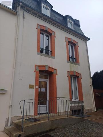 Immeuble à vendre à Uzel dans les Côtes-d'Armor (22460), ref : 22110-2235
