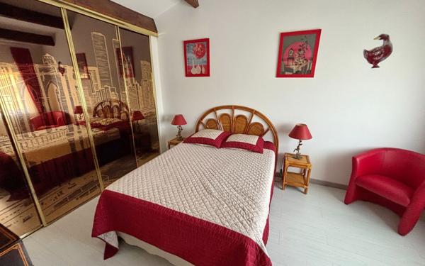 Maison à vendre    5 pièces •  Agde