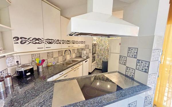 Maison à vendre    5 pièces •  Agde