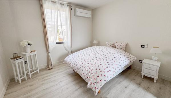 Maison à vendre |                                       Grenoble |                                        6 pièces  |  180 m²