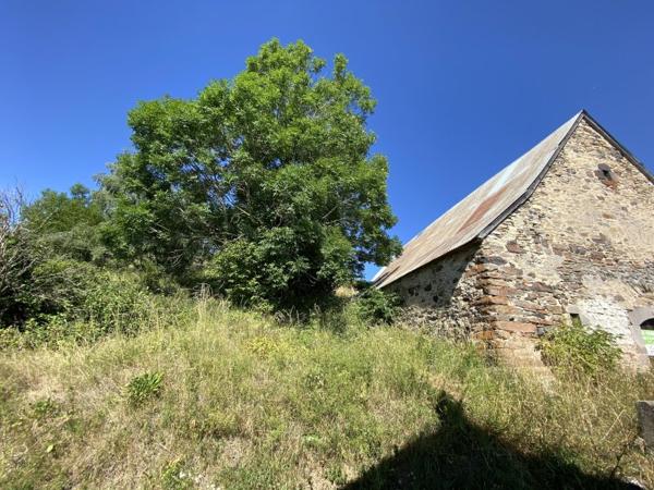 Vente / Garage / Parking à Anzat-le-Luguet (63420)