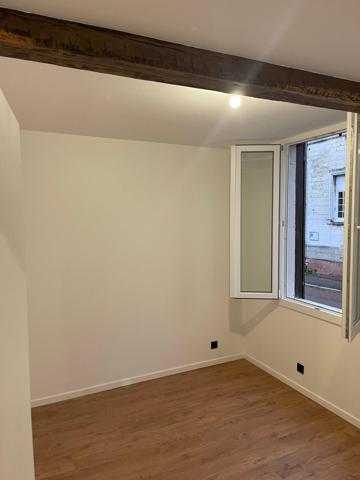 Maison entièrement rénové plein centre