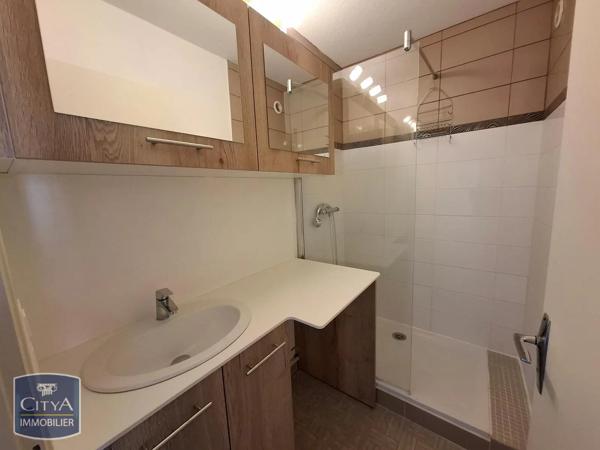 Appartement à louer 2 pièces 49.37m² La Ravoire (73490)