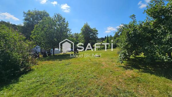 Terrain de loisir d'un hectare avec potentiel de reconstruction