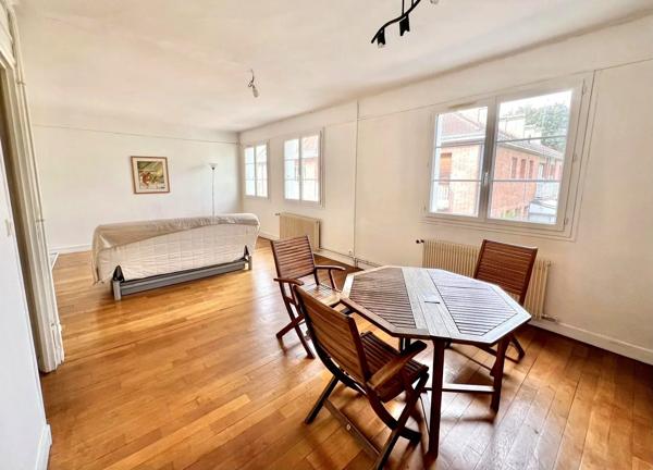 Vente                                                      Appartement
                        
                     4 pièces                      65 m2                     à Beauvais