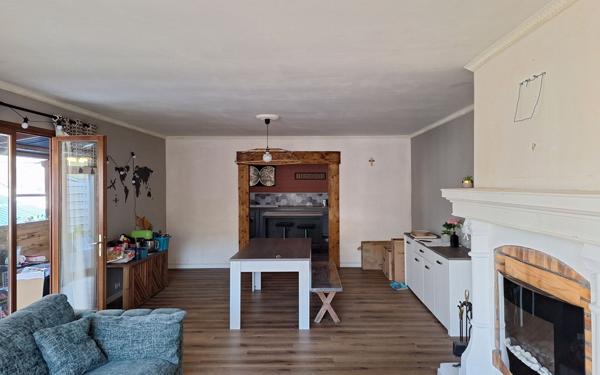 Maison à vendre    4 pièces •  Cilaos