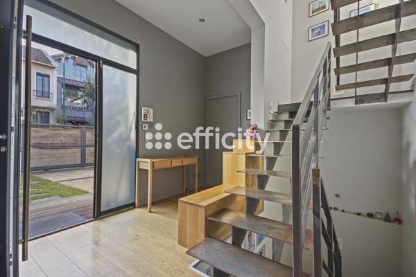 Maison
         6 pièces
        - 159 m² Bien prestige 1 130 000 € *
