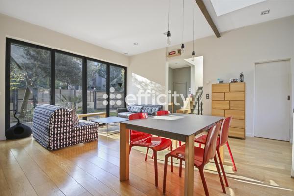 Maison
         6 pièces
        - 159 m² Bien prestige 1 130 000 € *