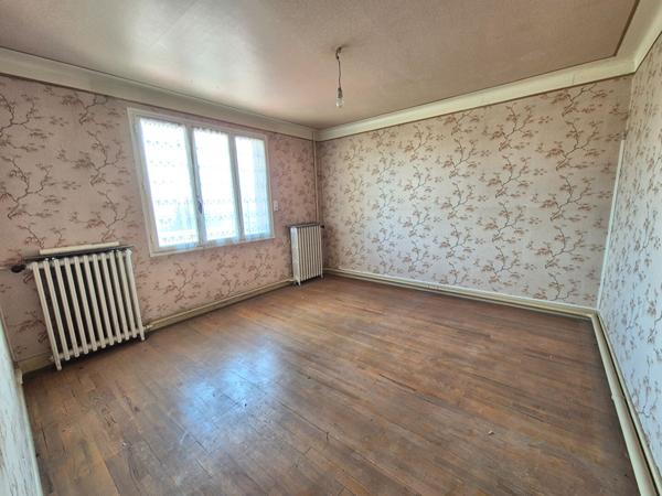 Maison à vendre à Bourg-en-Bresse 165 m² avec appartement indépendant