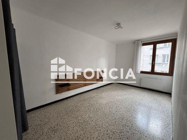 Location Appartement 4 pièces 55.43 m² - Avignon 84000