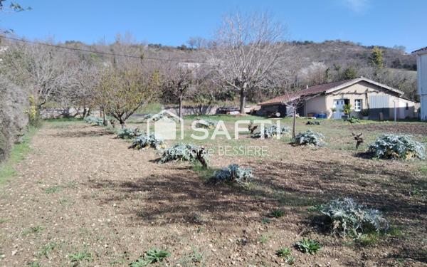 Terrain viabilisé et clôturé de 563m²