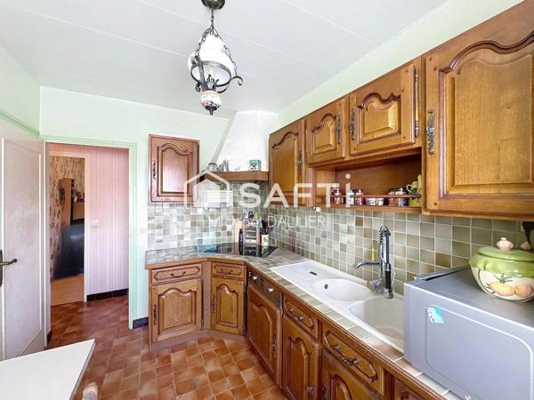 Maison - 174m2 - 7 pièces.