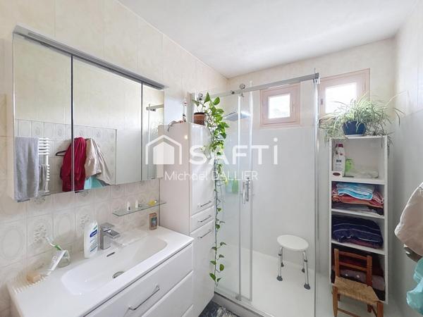 Maison - 174m2 - 7 pièces.