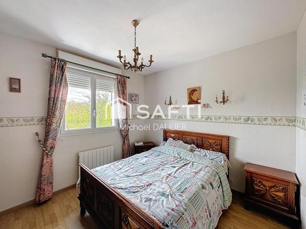 Maison - 174m2 - 7 pièces.