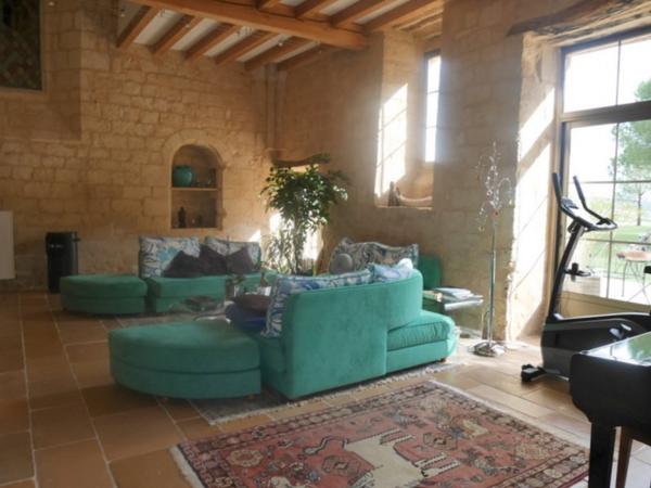 Beaumont du Périgord,ensemble du XIV ème, chambres d'hôtes, 2 gîtes, piscine chauffée, jaccuzzi sur 3.5 Ha