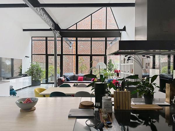 Tourcoing proximité gare TGV, magnifique Loft de 258 m2, 4 chambres, terrasse, garage, parking Tourcoing