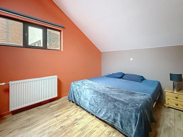 Tourcoing proximité gare TGV, magnifique Loft de 258 m2, 4 chambres, terrasse, garage, parking Tourcoing