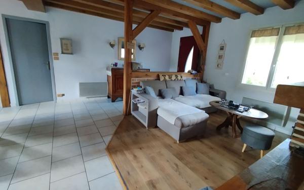 Maison à vendre    4 pièces •  Yvoy-le-Marron