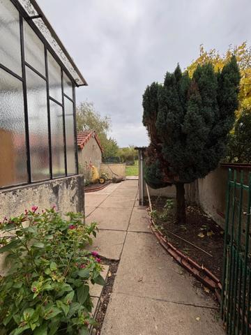 Maison à vendre 3 pièces LA GUERCHE SUR L'AUBOIS (18)