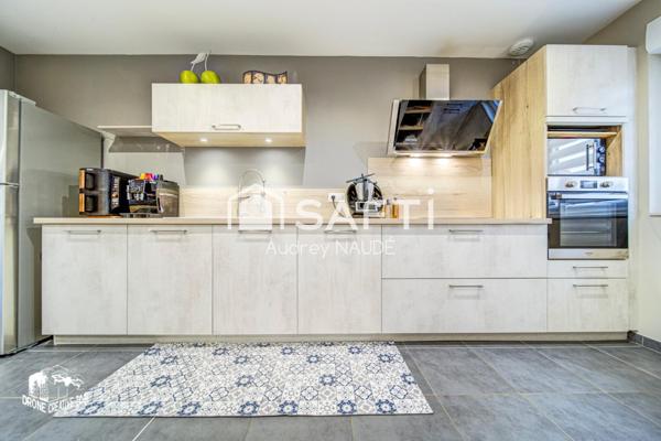 Maison moderne 2019 avec piscine et confort total