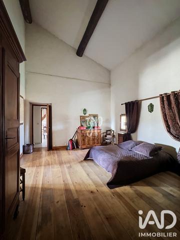 Maison à vendre 7 pièces 250 m² Le Thor