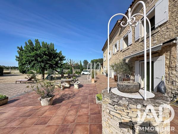 Maison à vendre 7 pièces 250 m² Le Thor