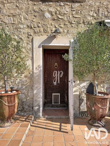 Maison à vendre 7 pièces 250 m² Le Thor