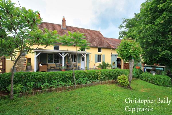 Maison de campagne 3 chambres sur 1 hectare.