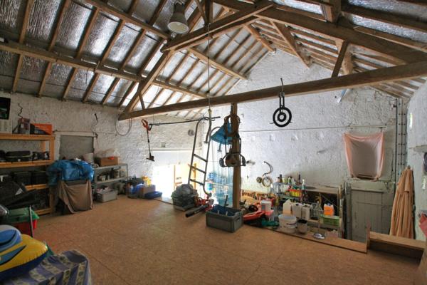 Maison de campagne 3 chambres sur 1 hectare.