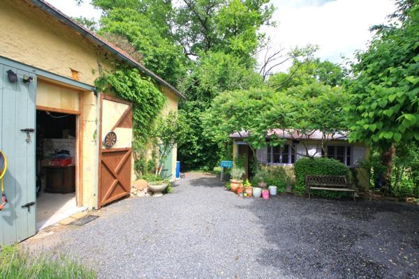 Maison de campagne 3 chambres sur 1 hectare.