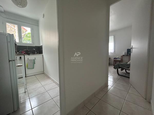 Appartement Poissy 1 pièce(s) 21.22 m2 Loyer 595 €/mois charges comprises **  - Référence  9165