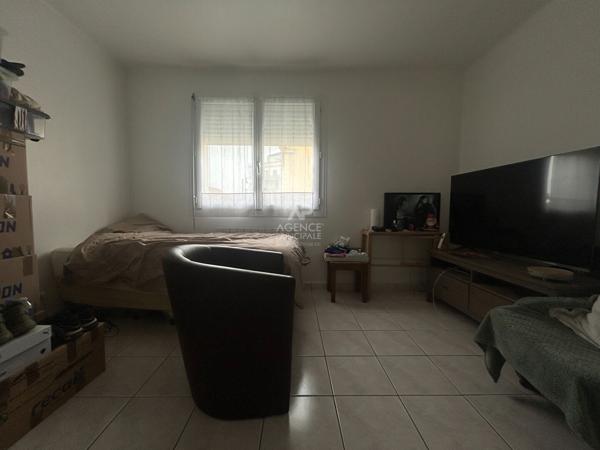 Appartement Poissy 1 pièce(s) 21.22 m2 Loyer 595 €/mois charges comprises **  - Référence  9165
