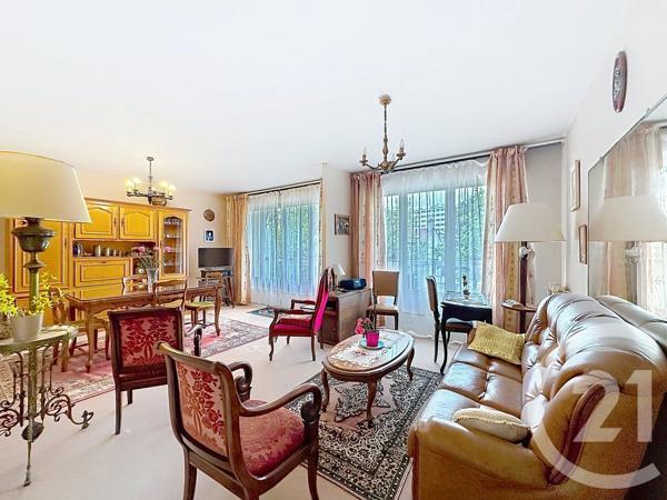 Appartement F4 à vendre  4 pièces - 82,74 m 2   CHOISY LE ROI  - 94
