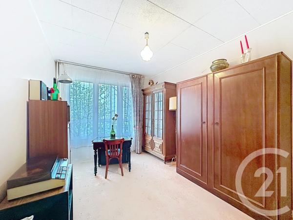 Appartement F4 à vendre  4 pièces - 82,74 m 2   CHOISY LE ROI  - 94