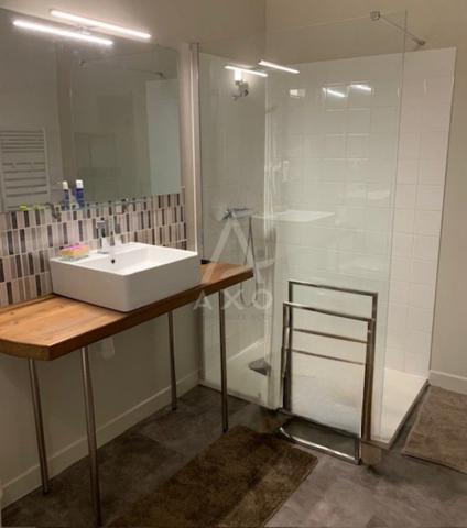 CHALAIS (16) - MAISON BOURGEOISE 400 m2