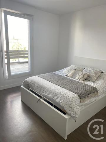 Appartement F4 à vendre  4 pièces - 73,66 m 2   BOISSY ST LEGER  - 94