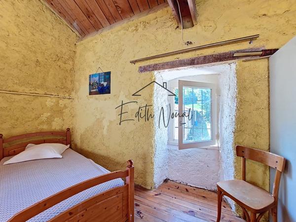 Saint-Georges-de-Luzençon (12100) Charme et douceur de vivre à deux pas de Saint-Georges-de-Luzençon !