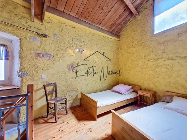 Saint-Georges-de-Luzençon (12100) Charme et douceur de vivre à deux pas de Saint-Georges-de-Luzençon !