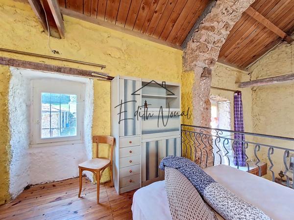 Saint-Georges-de-Luzençon (12100) Charme et douceur de vivre à deux pas de Saint-Georges-de-Luzençon !