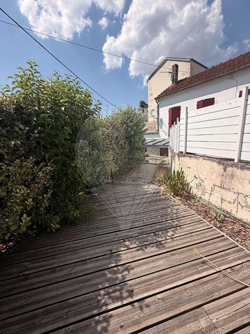 Maison 1 chambre(s) à vendre - Saintes, Charente-Maritime - 17