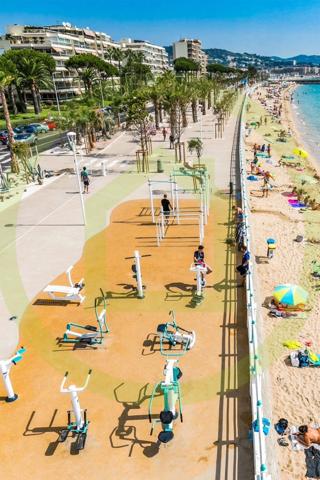 Immeuble à rénover à CANNES (06400)